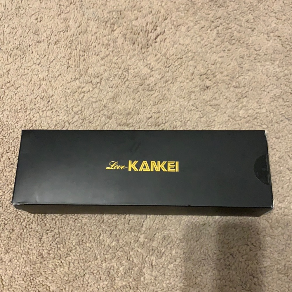 Love KANKEI hanging photo frame